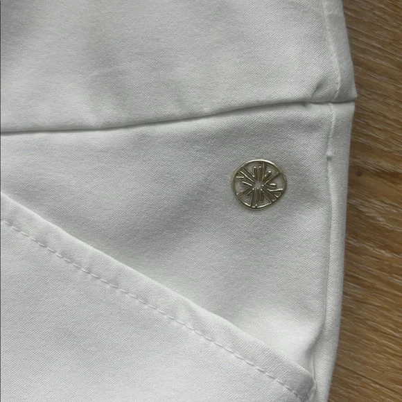 Lilly Pulitzer Luxletic White Pants - Picture 5 of 5